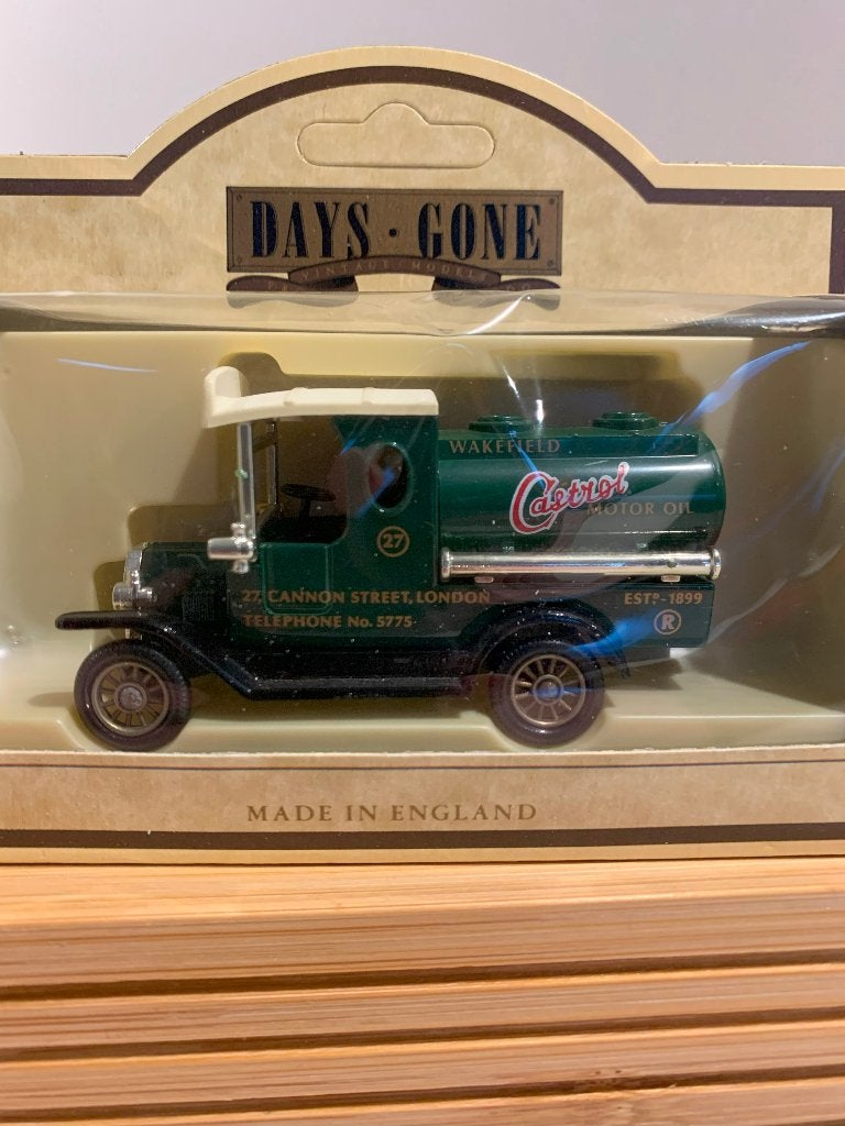 Te koop modelauto.1920 T. Ford-motorwagen tankwagen- castrol, Ophalen of Verzenden, Nieuw, Auto's
