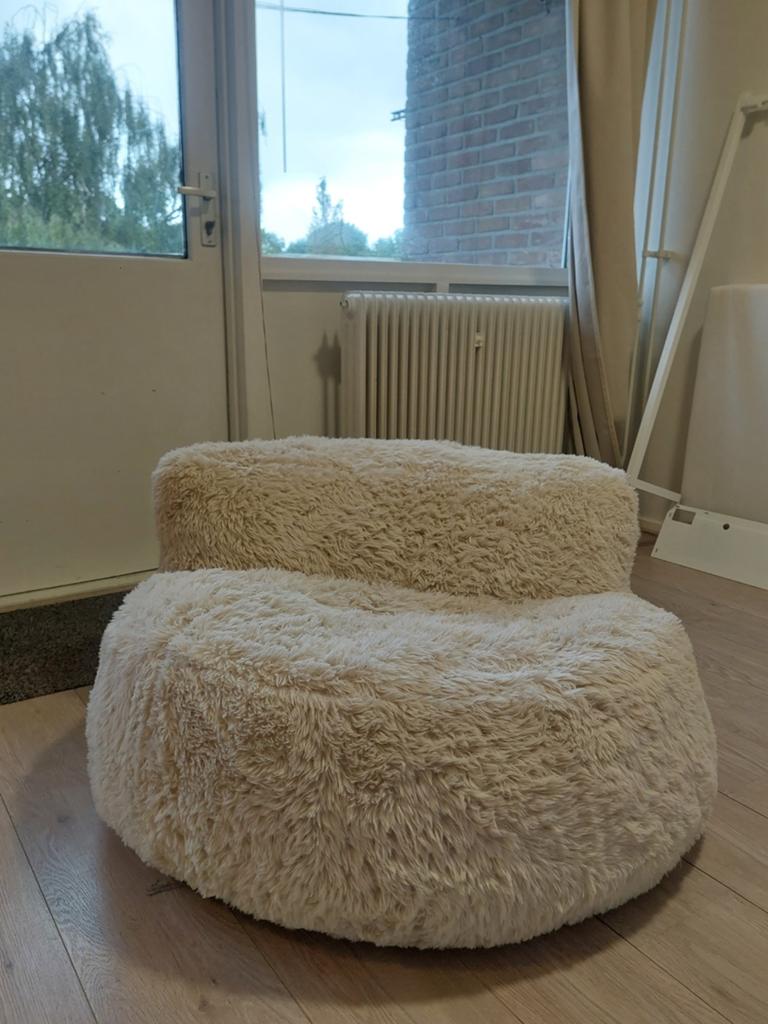 Fluffy fauteuil van XENOS, Ophalen, Modern, Comfortabel, Overige kleuren, Zo goed als nieuw