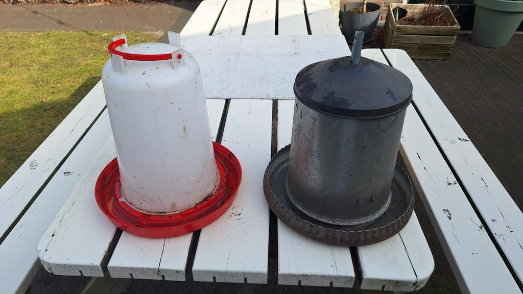 Kippen voerbak en drink bak/silo., Ophalen, Gebruikt, Drinken en Voederen