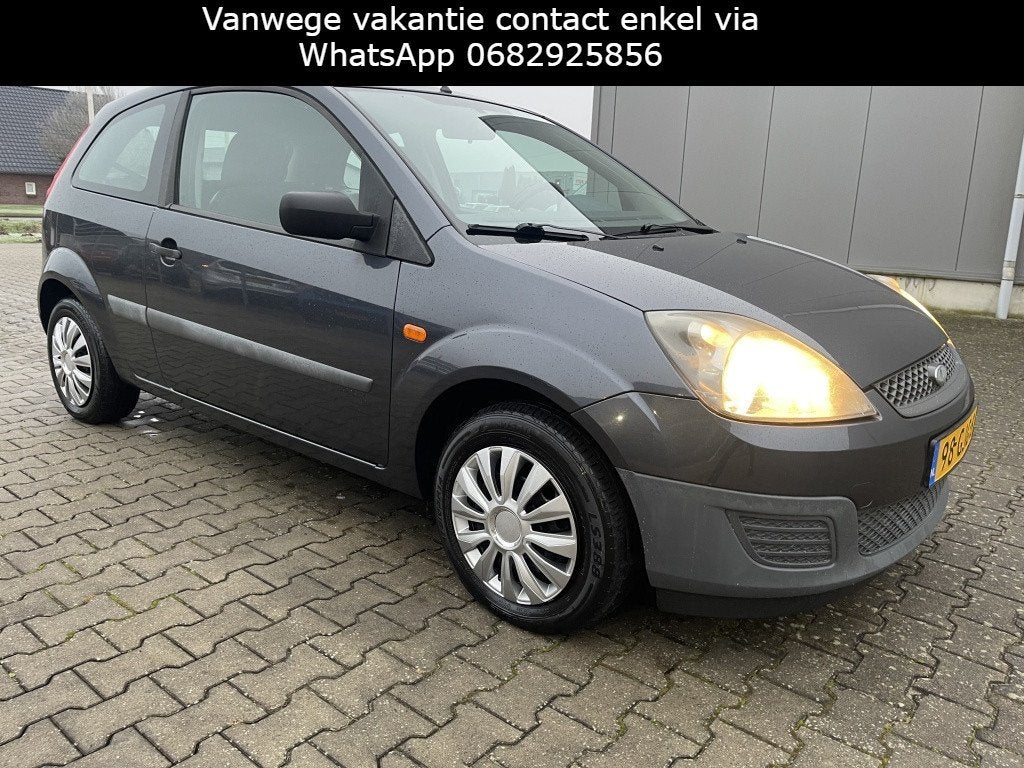 Ford Fiesta 1.3 8V AIRCO APK: Nieuw bij aflevering, 1299 cc, 4 cilinders, Metallic lak, Origineel Nederlands
