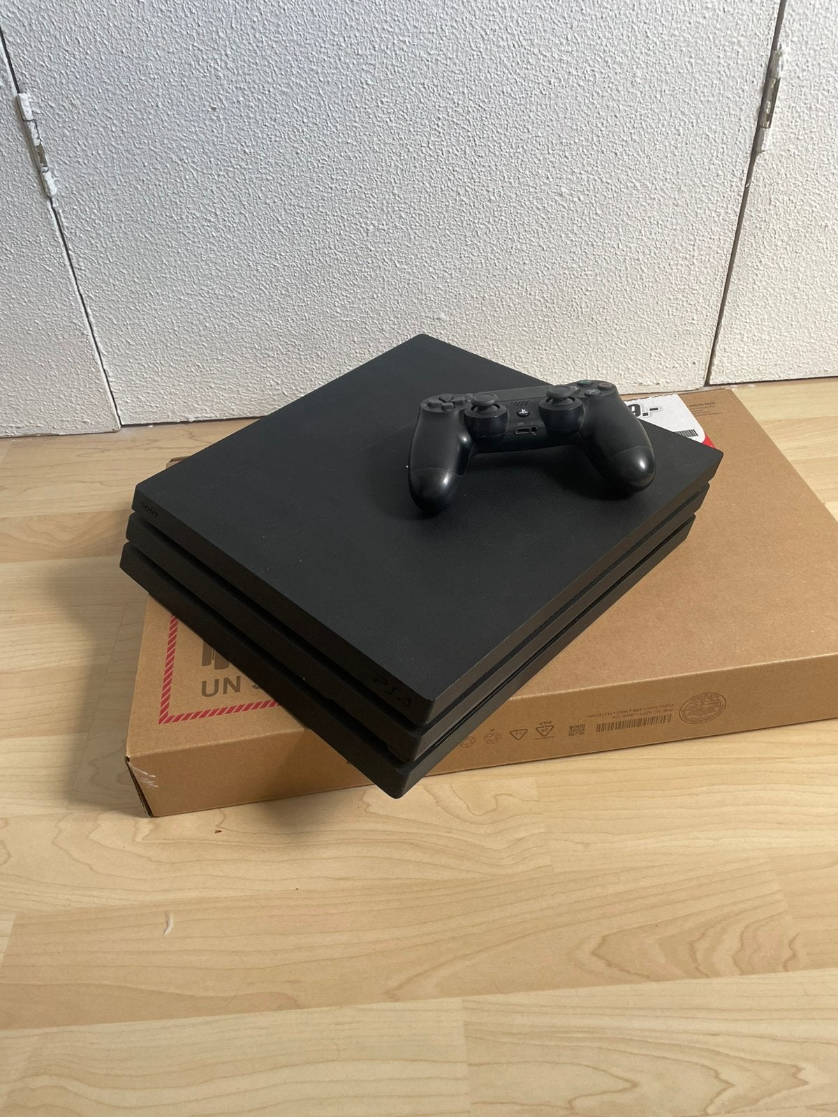 Ps4 Pro, 1TB, met bekabeling en 1 controller, Spelcomputers en Games, Spelcomputers | Sony PlayStation 4, Ophalen of Verzenden