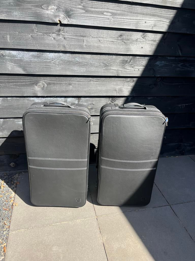 Kofferset BMW 4 serie cabrio, Leer, Zo goed als nieuw, 35 tot 45 cm, Uitschuifbare handgreep