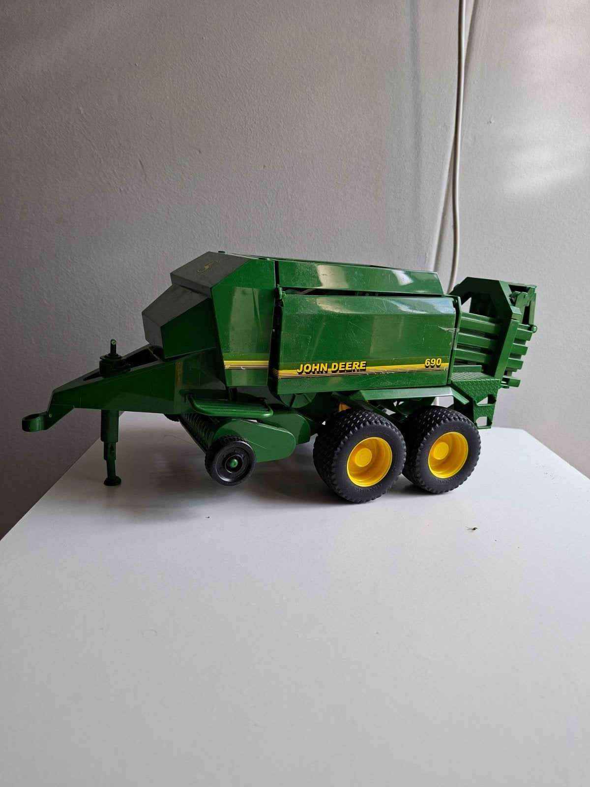 John Deere 690 Balenpers Bruder Speelgoed, Ophalen of Verzenden, Gebruikt