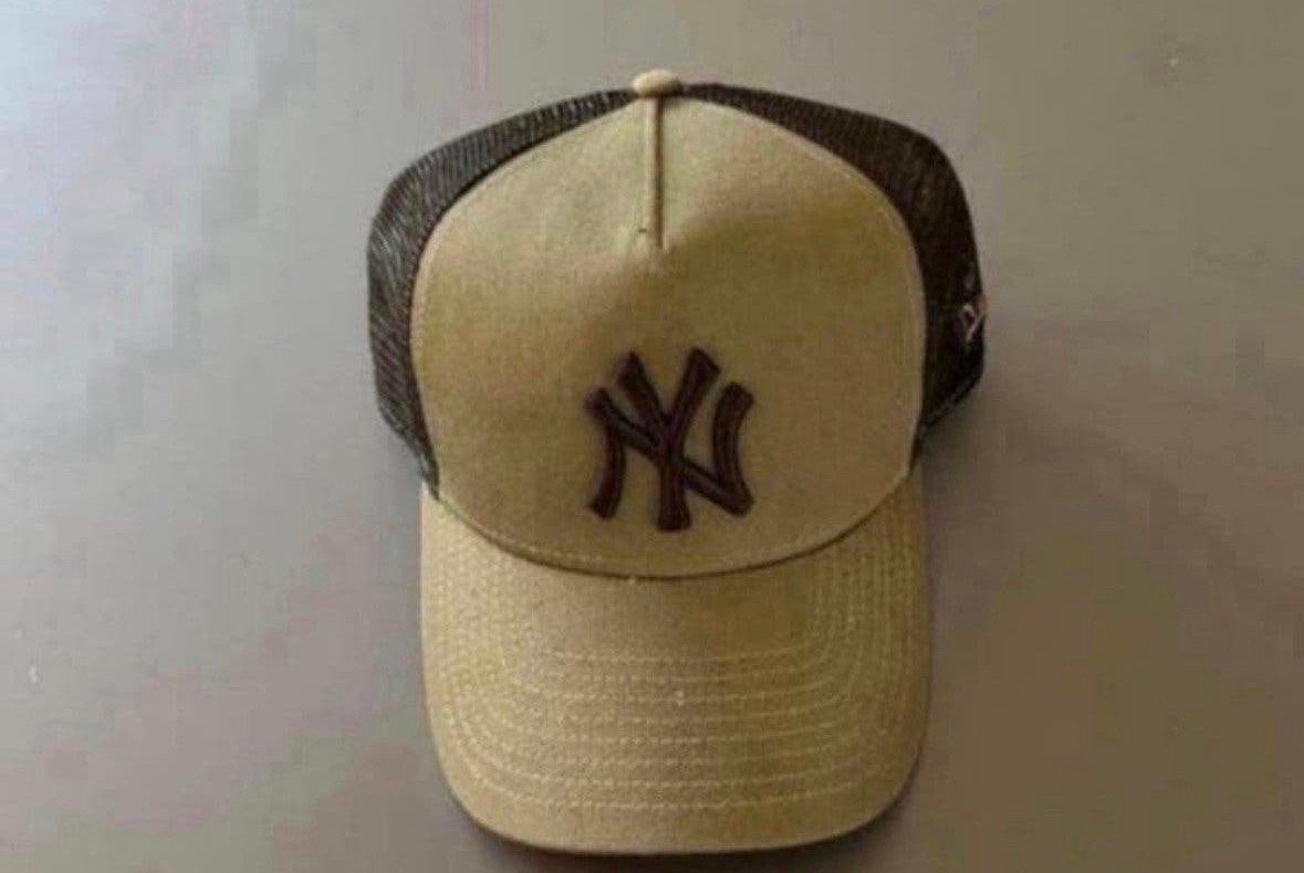 NY New Era Truckers cap. Kleuren combi zeldzaam, Kleding | Heren, Hoeden en Petten, Ophalen of Verzenden, Zo goed als nieuw