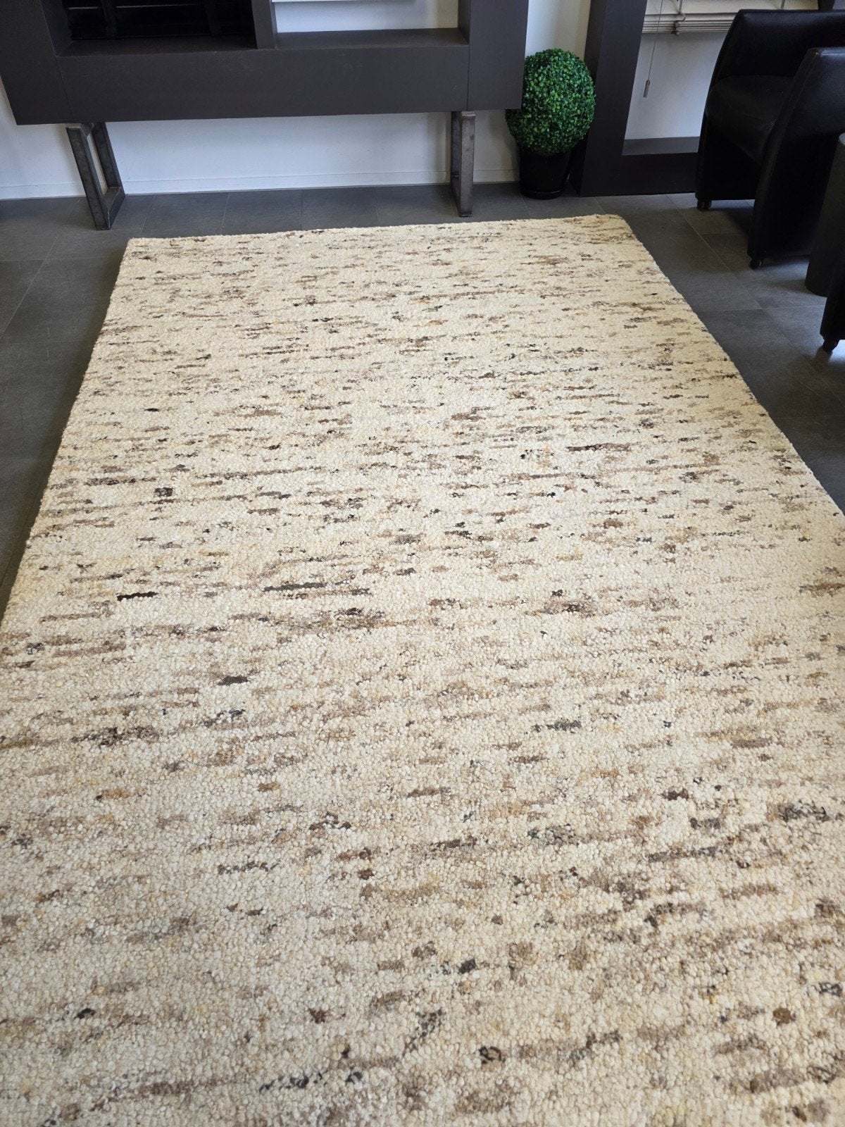 Wollen Vloerkleed - premium Luxe en Tijdloos, Zwart, 150 tot 200 cm, Ophalen of Verzenden, Rechthoekig