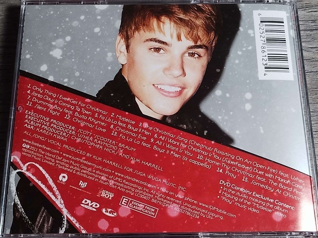 Justin Bieber ‎– Under The Mistletoe [CD + DVD], Cd's en Dvd's, Ophalen of Verzenden, Zo goed als nieuw