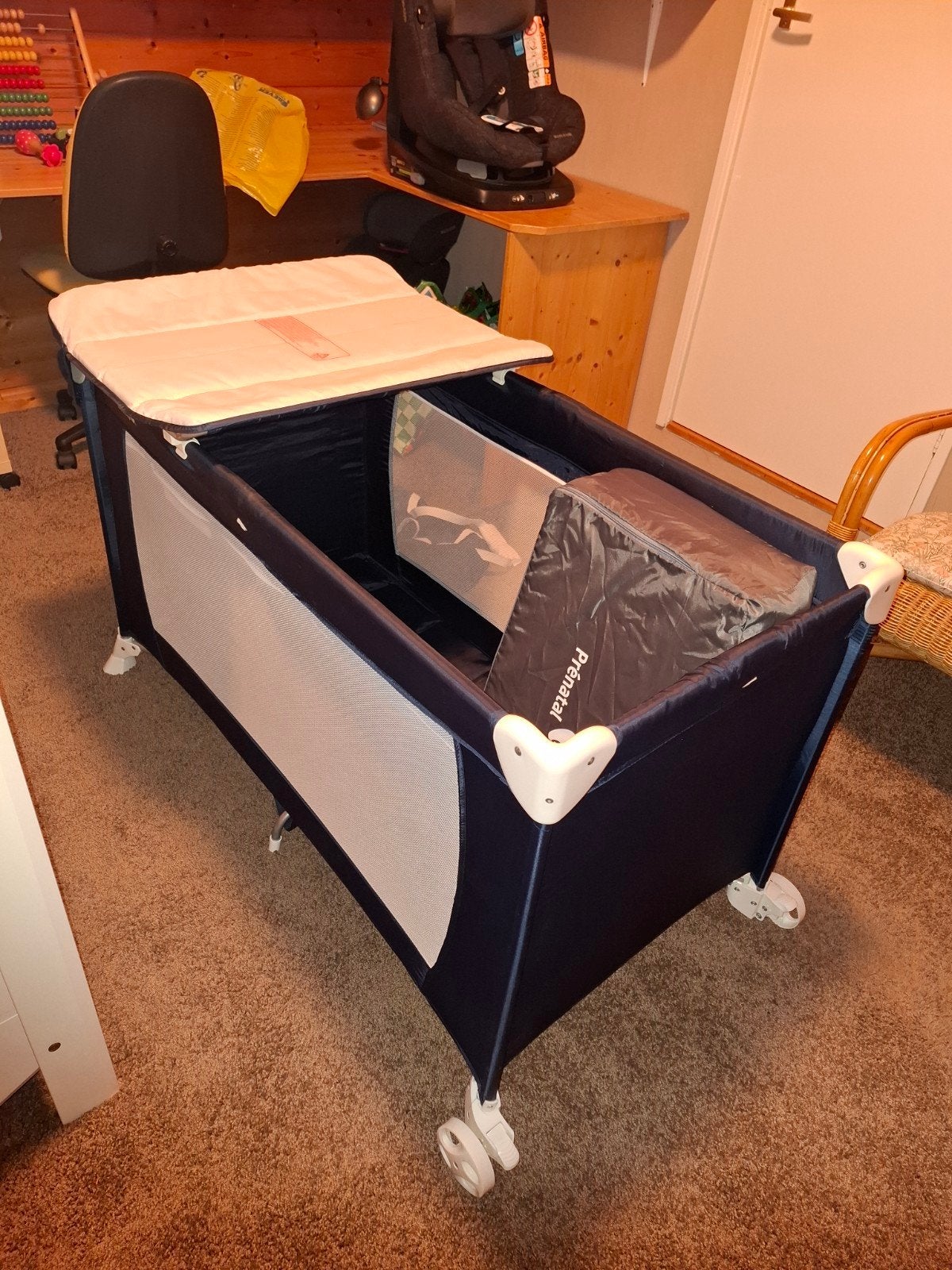 CAMPINGBEDJE PRENATAL ALS NIEUW met commode en draagtas, Ophalen, Zo goed als nieuw, Minder dan 140 cm, Minder dan 70 cm