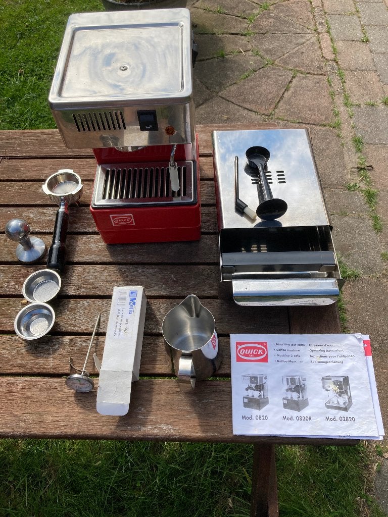 QUICK  MILL koffiemachine met toebehoren en opzetlade., Ophalen, Gebruikt, 10 kopjes of meer, Koffiemachine