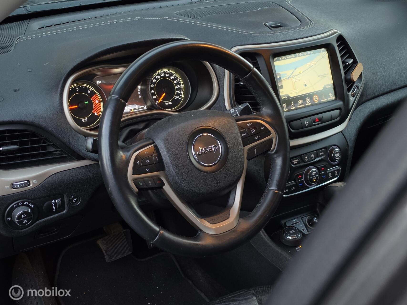 JEEP CHEROKEE 2.0 LIMITED AWD LEER XENON AUTOMAAT CAMERA NAV, Automaat, Euro 5, 450 kg, Zwart