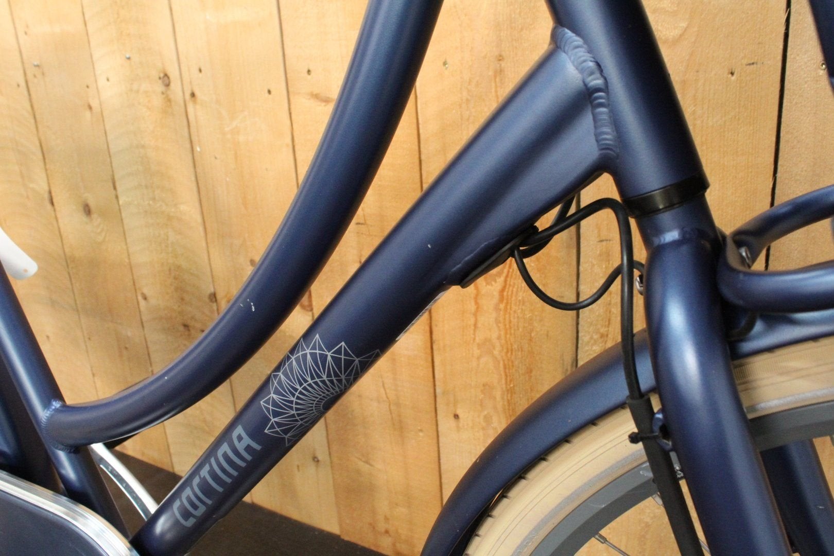 Cortina E-Roots Transport/Moederfiets D57 Polish Blue Matte, Gebruikt, -, -, -