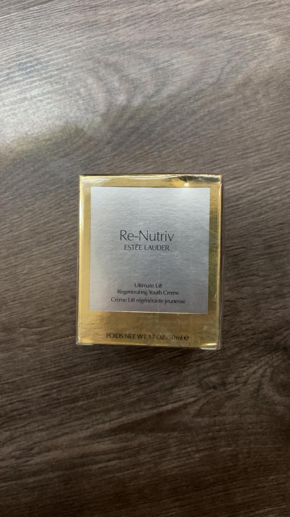 Estée Lauder Re-Nutriv Ultimate Lift Regenerating Youth Crea, Ophalen of Verzenden, Zo goed als nieuw