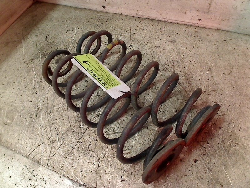 Schroefveer Set Achter Volkswagen Jetta IV (162/16A) 2012, Gebruikt, Volkswagen, Volkswagen AG, Kundenbetreuung@volkswagen.de