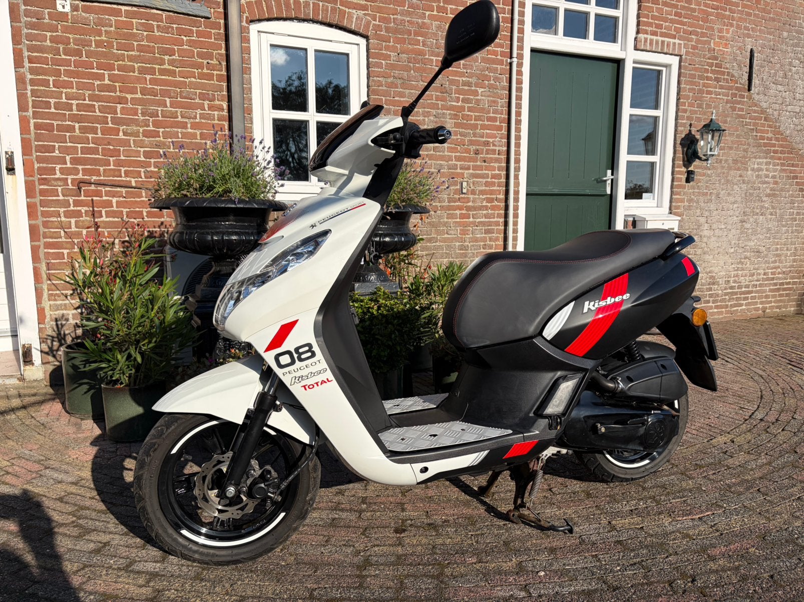 Kisbee Total Edition | 6000 km | 2020 | geel kenteken, Ophalen, Gebruikt, Overige modellen, Maximaal 45 km/u