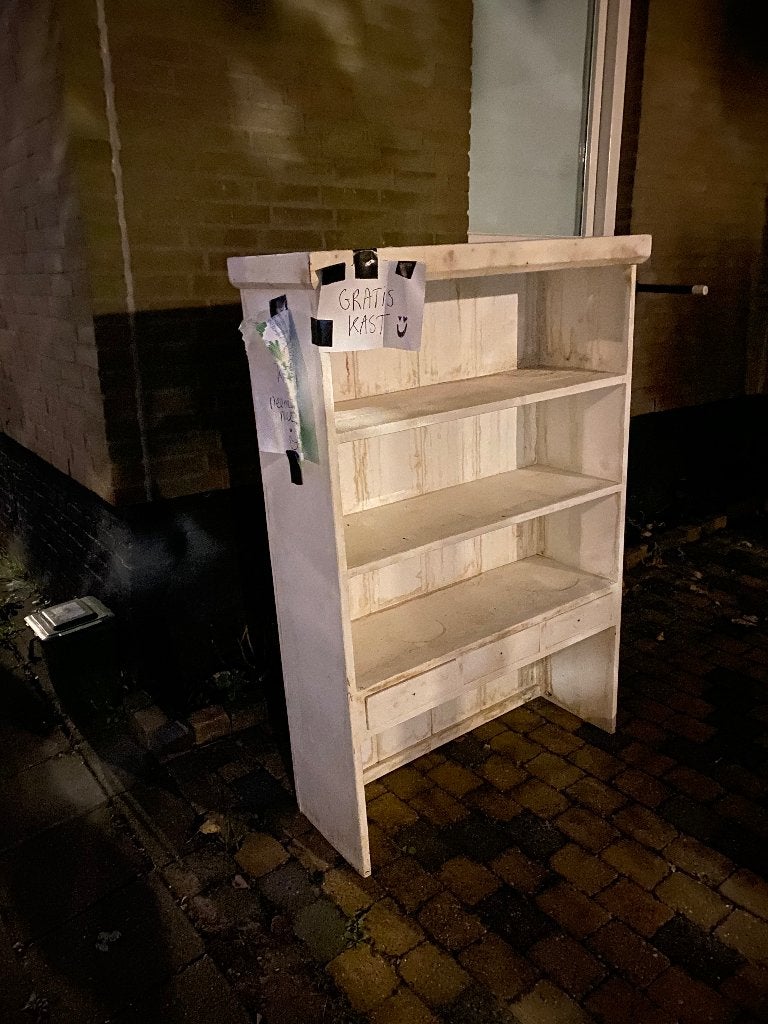 GRATIS Witte brocante kast, Ophalen, Gebruikt, 100 tot 150 cm, 50 tot 100 cm