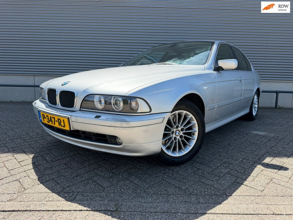 BMW 5-serie 530i, Auto's, BMW, Automaat, Achterwielaandrijving, Gebruikt, 1535 kg