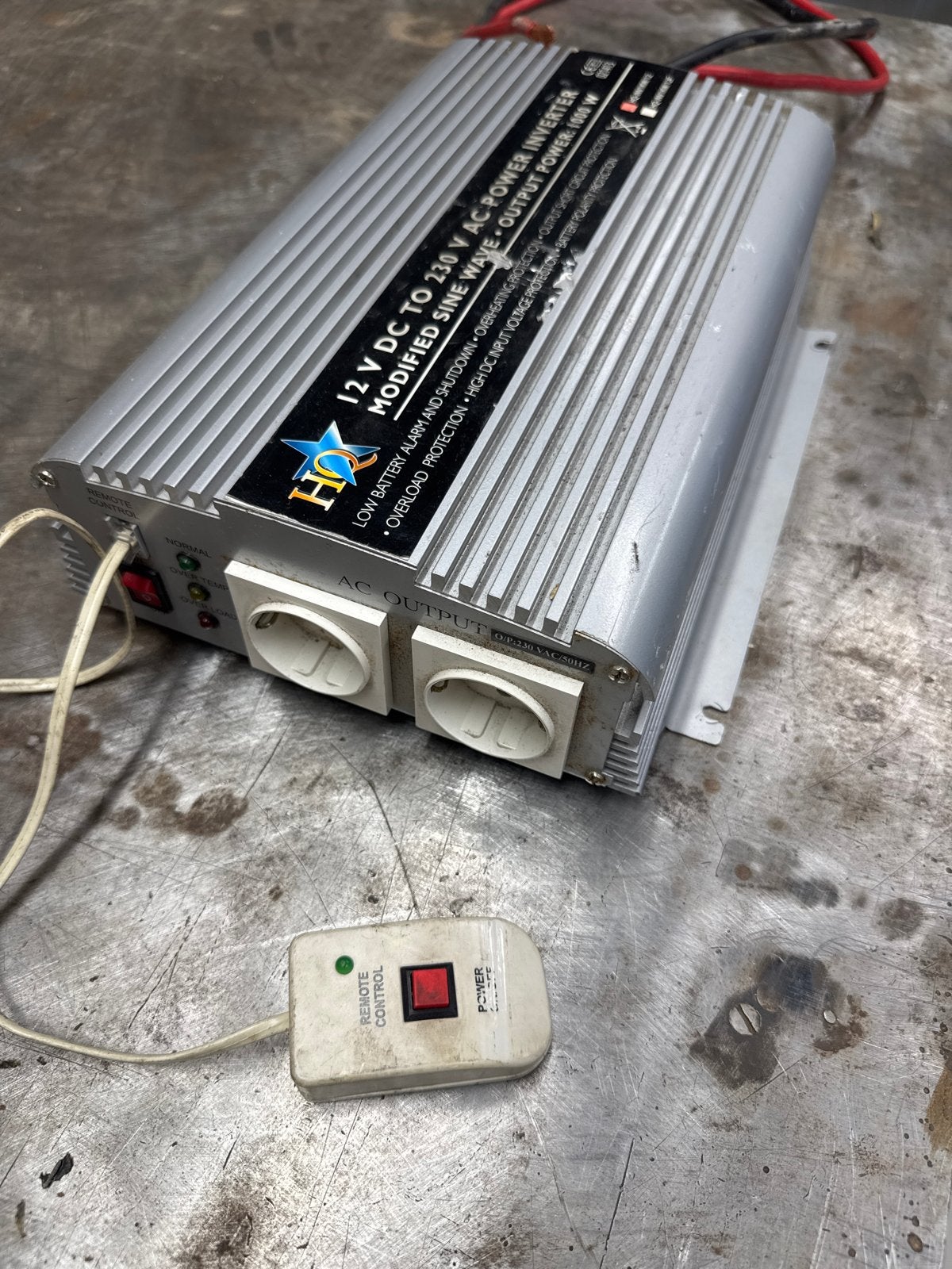 12V naar 230V AC Power Inverter 1000W met afstandsbediening, Ophalen of Verzenden, Gebruikt