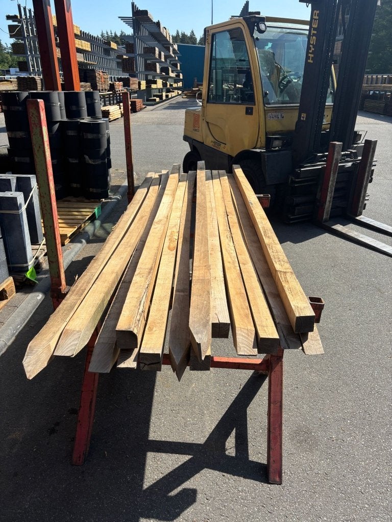 Robinia palen ruw, gepunt 70x70mm 300cm nr. 728, Ophalen, Palen, Nieuw, Hardhout