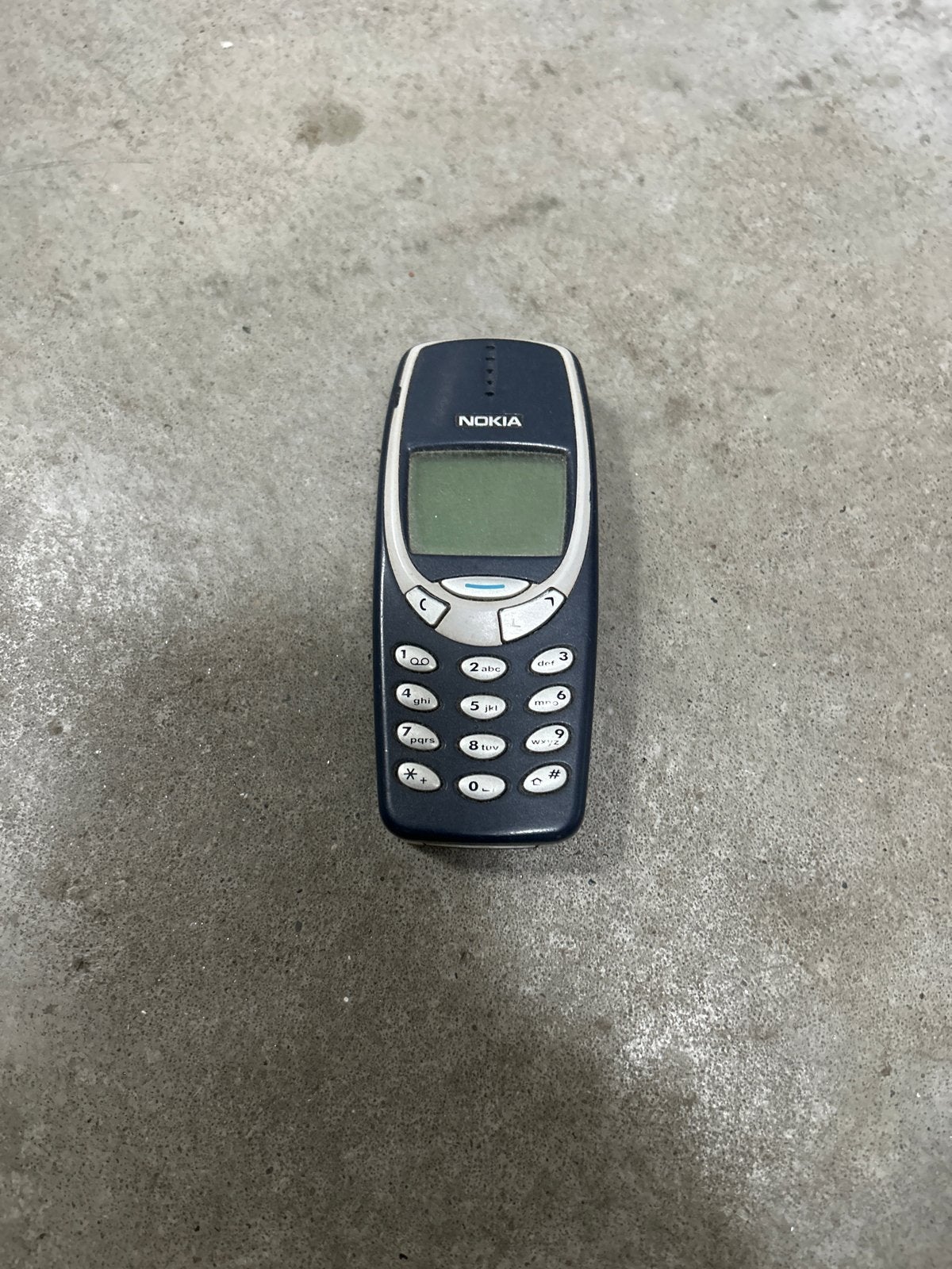 Nokia 3310 - Klassieke mobiele telefoon, Gebruikt, Geen camera, Zwart, Fysiek toetsenbord