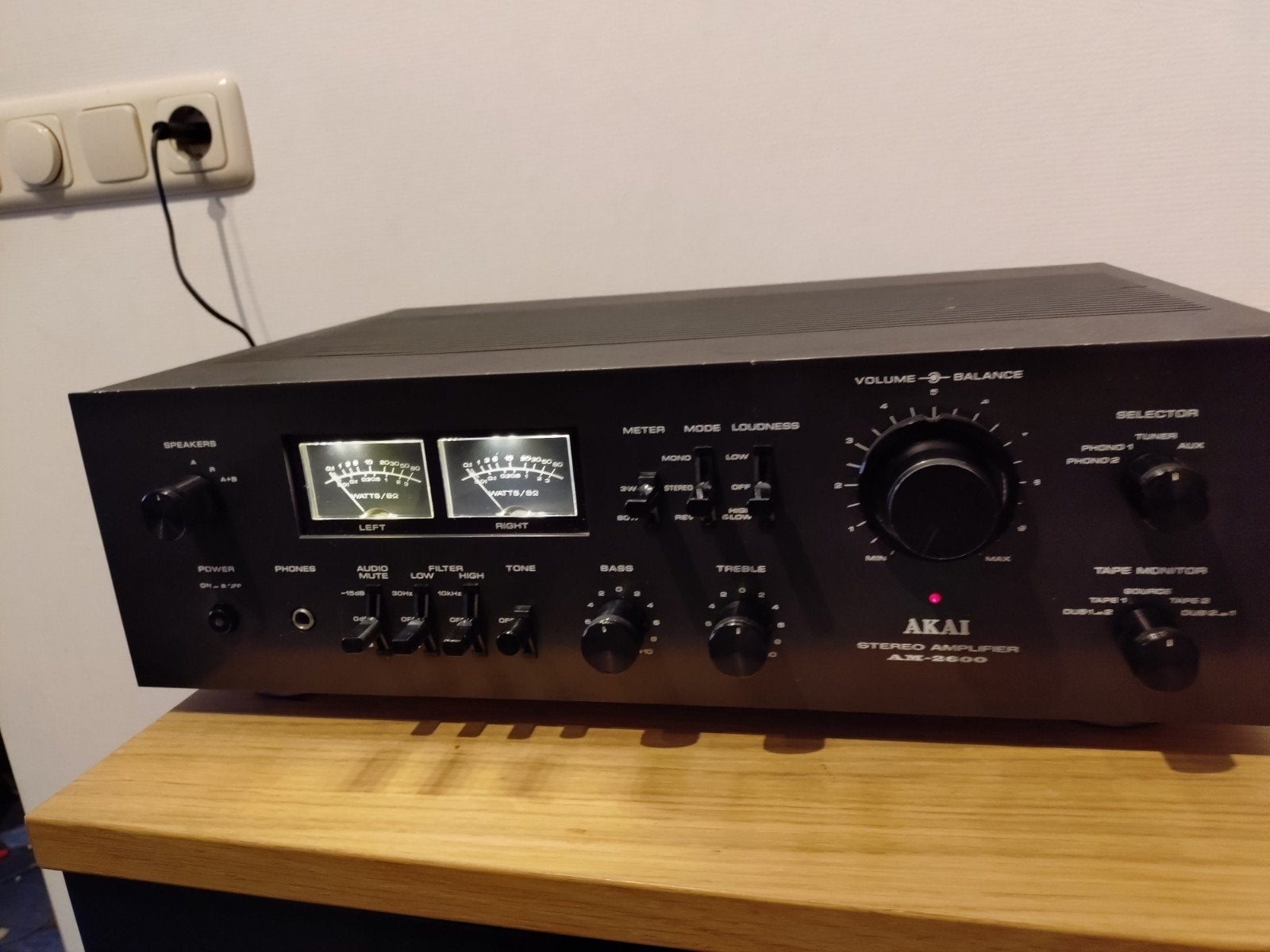 Akai AM–2600 stereo versterker vu meters., Ophalen of Verzenden