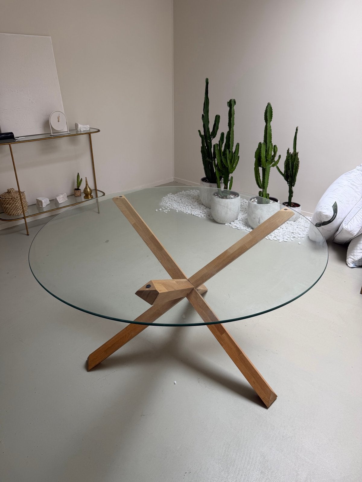 Ronde glazen eettafel met houten poten, Huis en Inrichting, Ophalen, Gebruikt, Rond, Glas