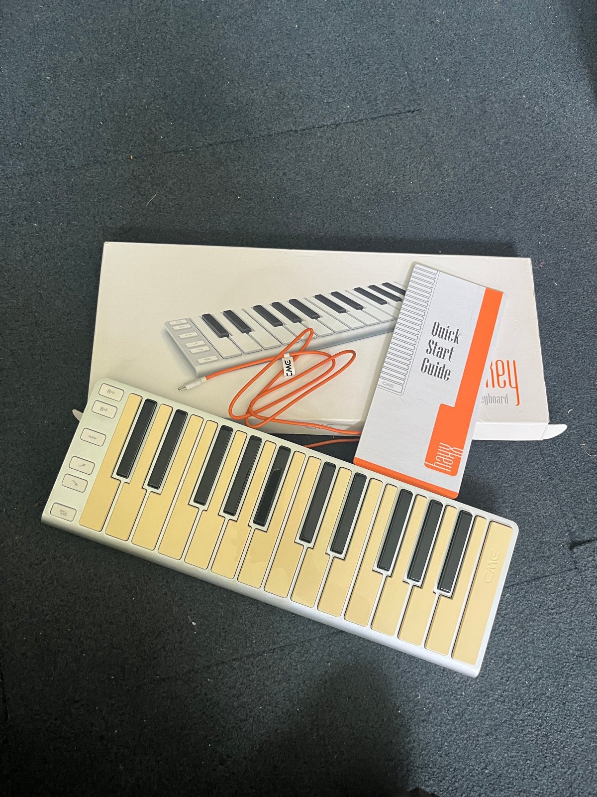 CME Xkey MIDI Keyboard, Overige merken, Gebruikt, Midi-aansluiting, Overige aantallen