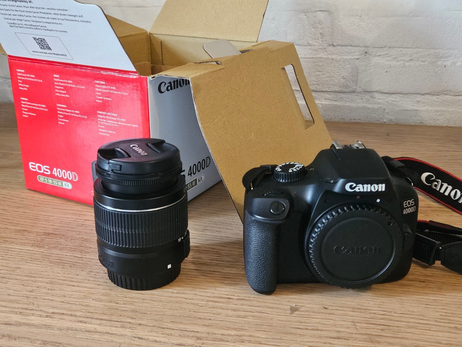 Canon EOS 4000D Spiegelreflexcamera Kit, Audio, Tv en Foto, Accu, Canon, Ophalen of Verzenden, Zo goed als nieuw