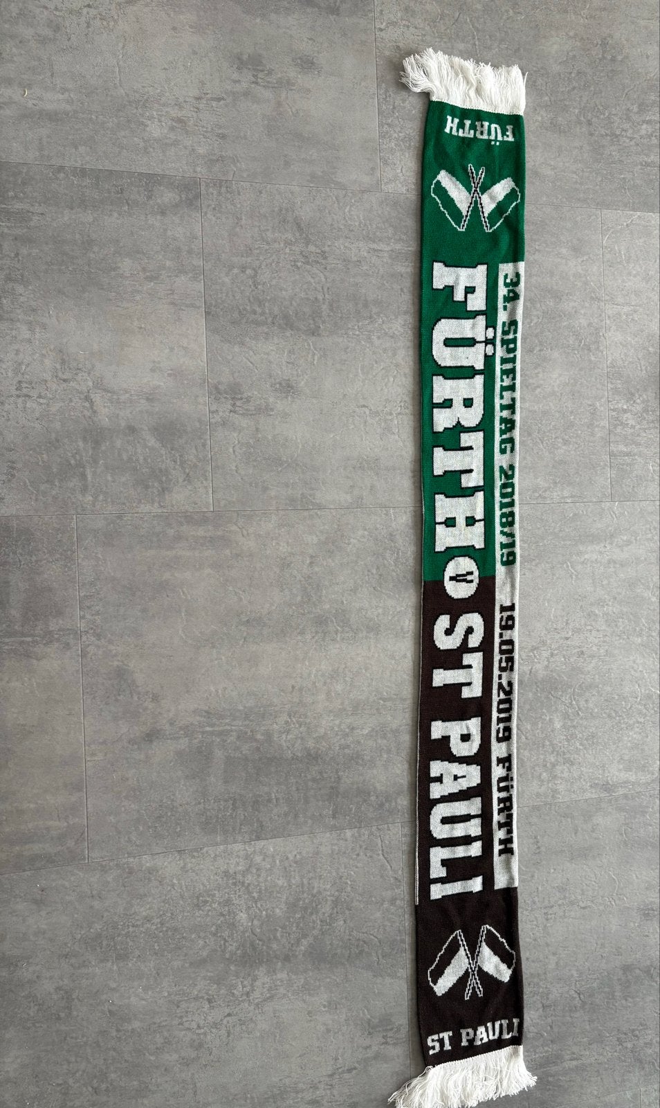 FC St. Pauli vs. SpVgg Greuther Fürth sjaal, Verzenden, Zo goed als nieuw
