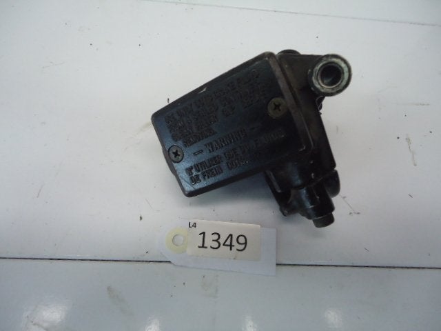 CBX550F 1982 - 1986 Honda Rempomp D1-33509