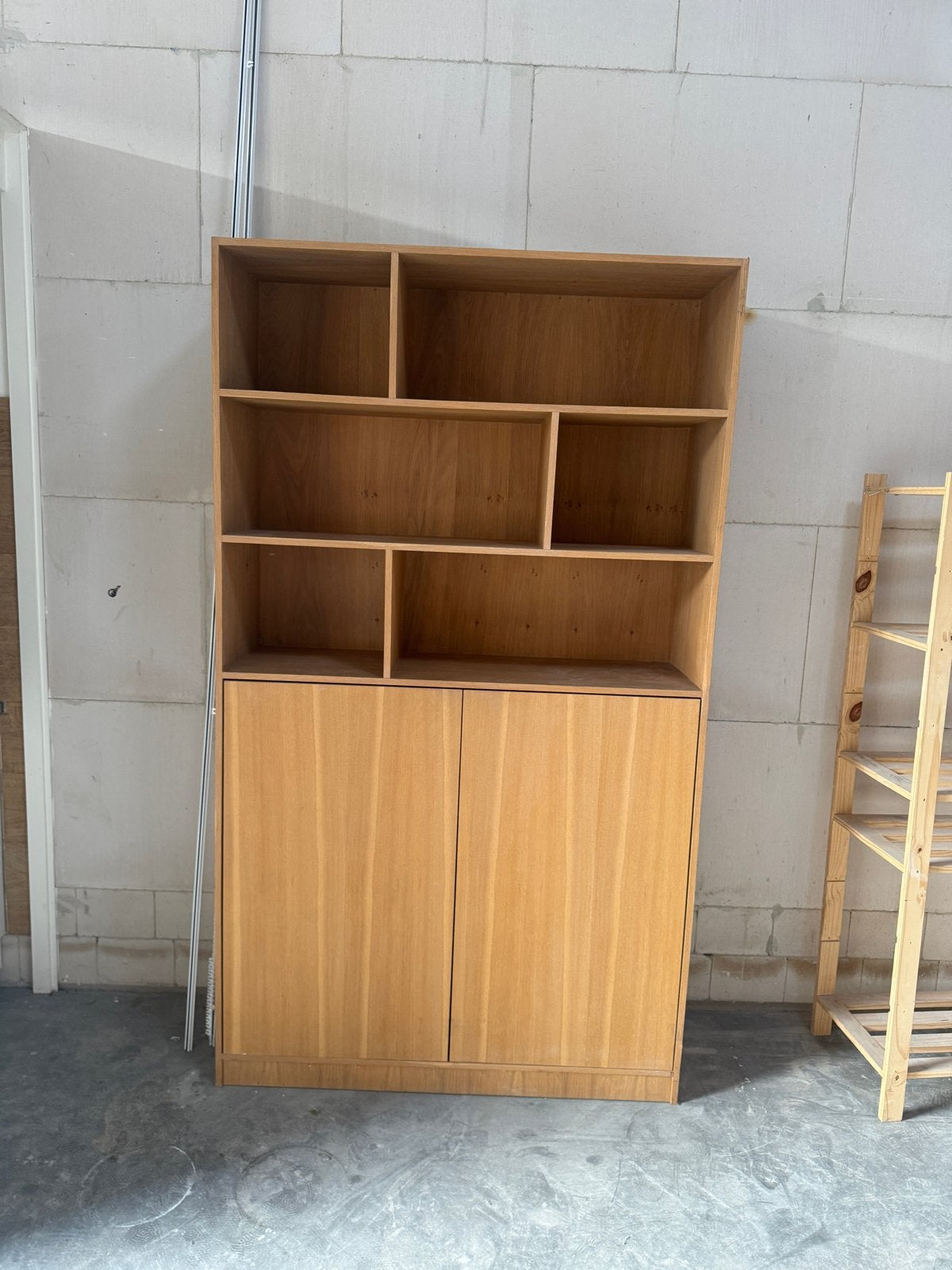 Unieke Maatwerk Boekenkast / Wandkast Fineerhout