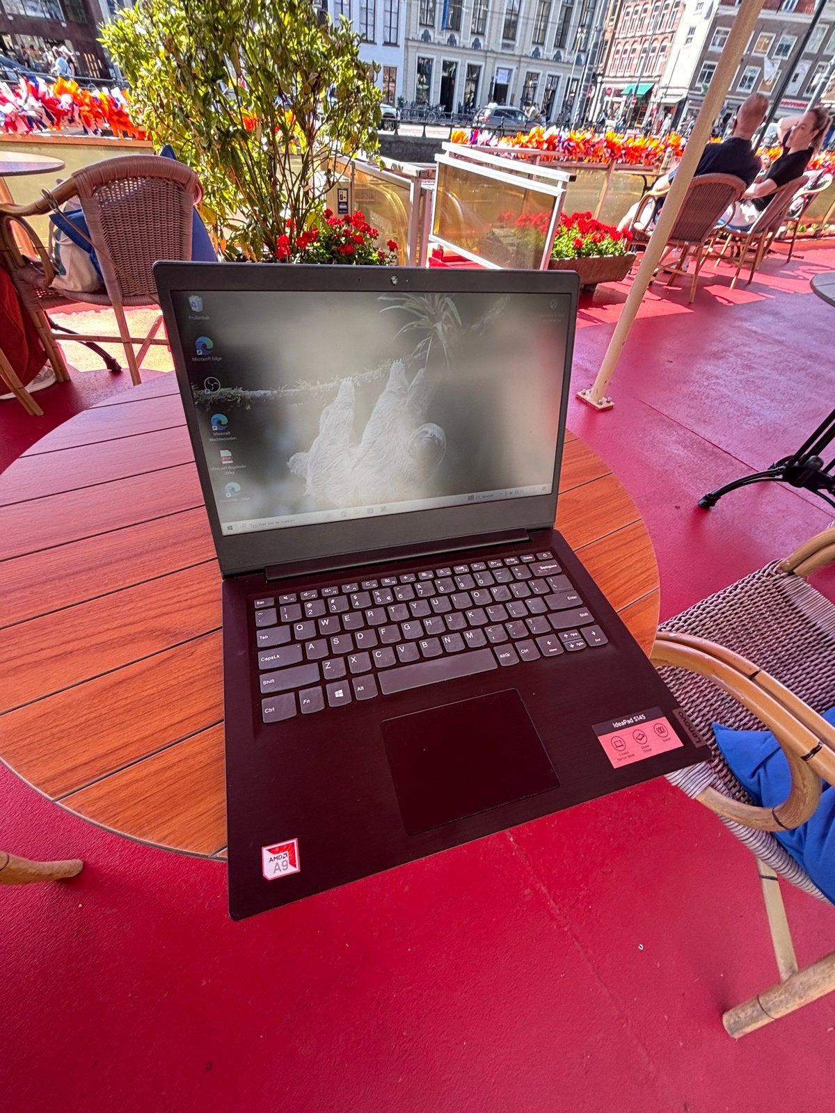 Lenovo IdeaPad S145 Laptop - AMD A9, 8GB RAM, 256GB SSD, Gebruikt, 8 GB, Minder dan 2 Ghz, Ophalen of Verzenden
