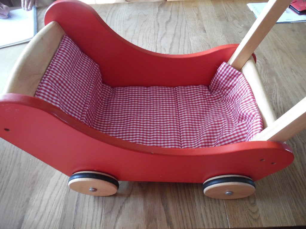 mooie houten poppenwagen met dekje hoog 52 cm, Ophalen of Verzenden, Zo goed als nieuw, Duw- of Trekspeelgoed