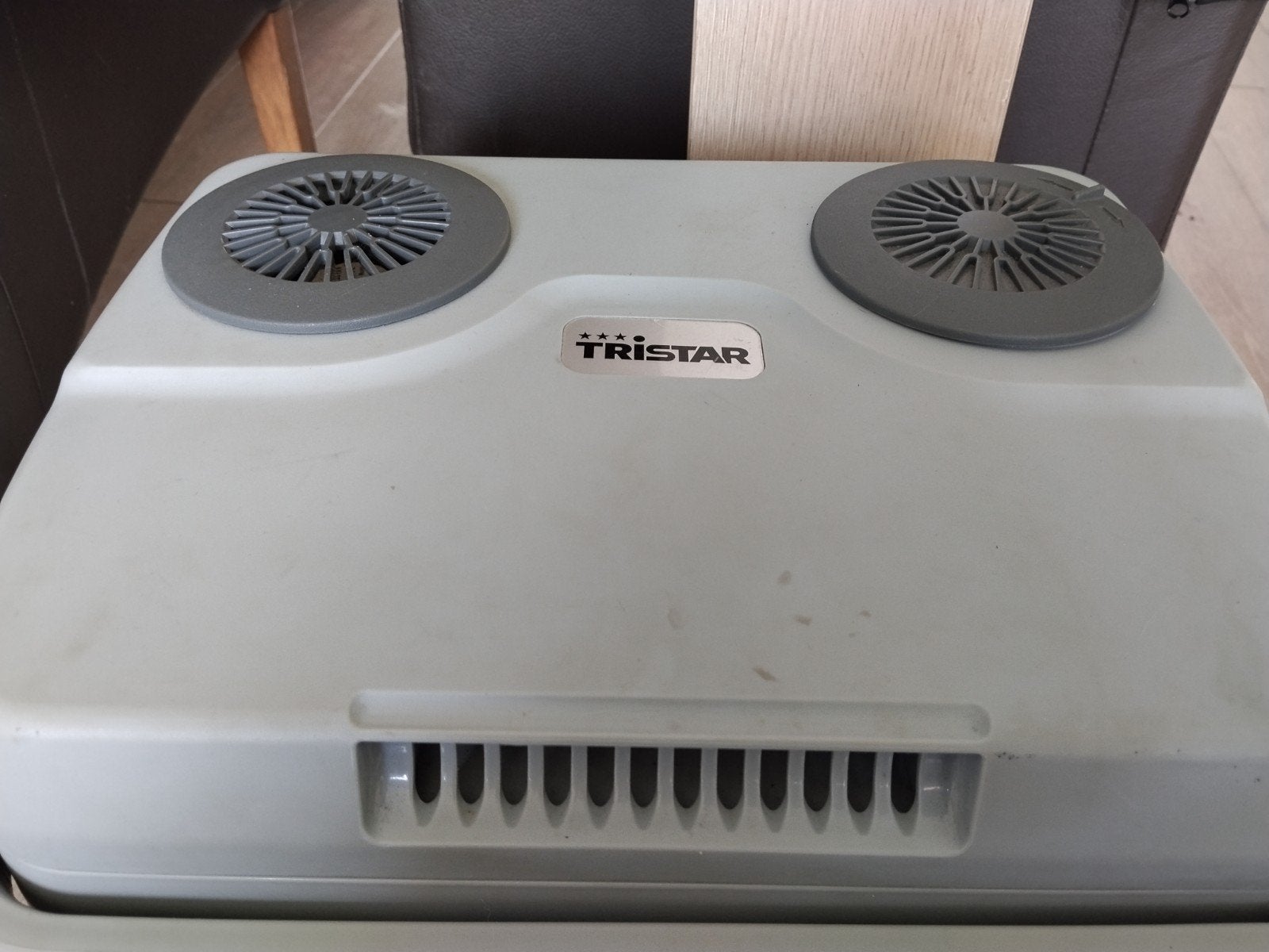 Foto 3 van Tristar Koelbox KB-7526 - Elektrisch Koelen en Verwarmen