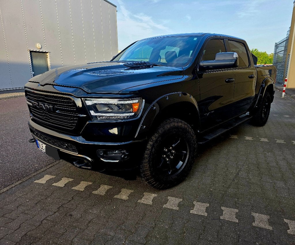 REBEL VOLLOPTION 5,7 HEMI /AIRMATIC/ OFFROAD, Auto's, Dodge, Automaat, 5654 cc, Zwart, Leder