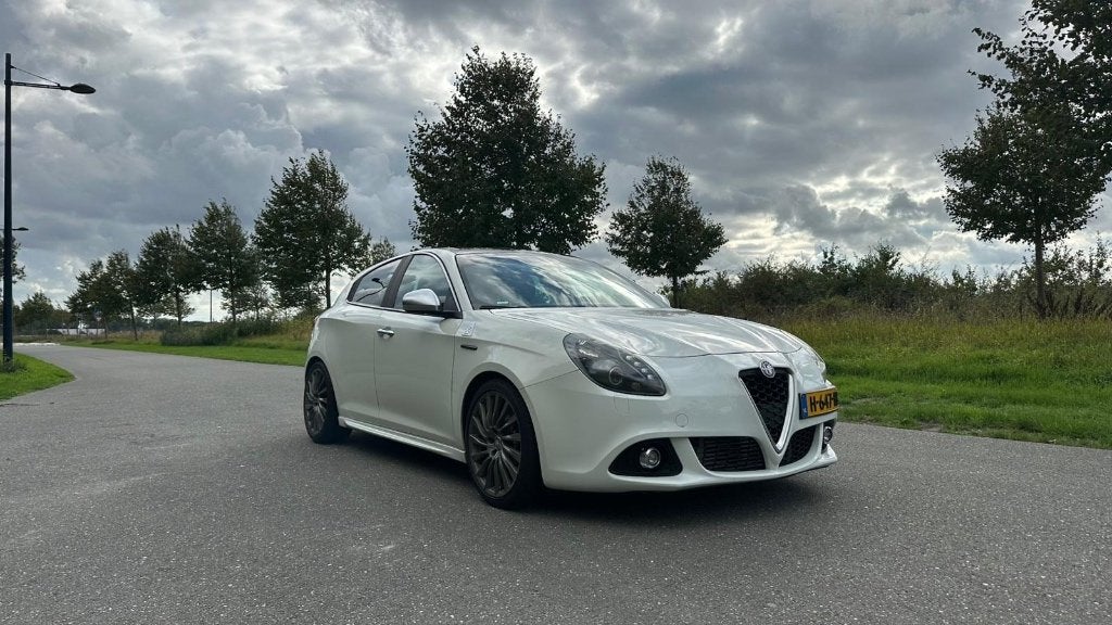 Alfa Romeo Giulietta - 1.7 TBi QV - CarPlay/Android Auto, Auto's, 4 cilinders, Leder en Stof, Wit, Handgeschakeld