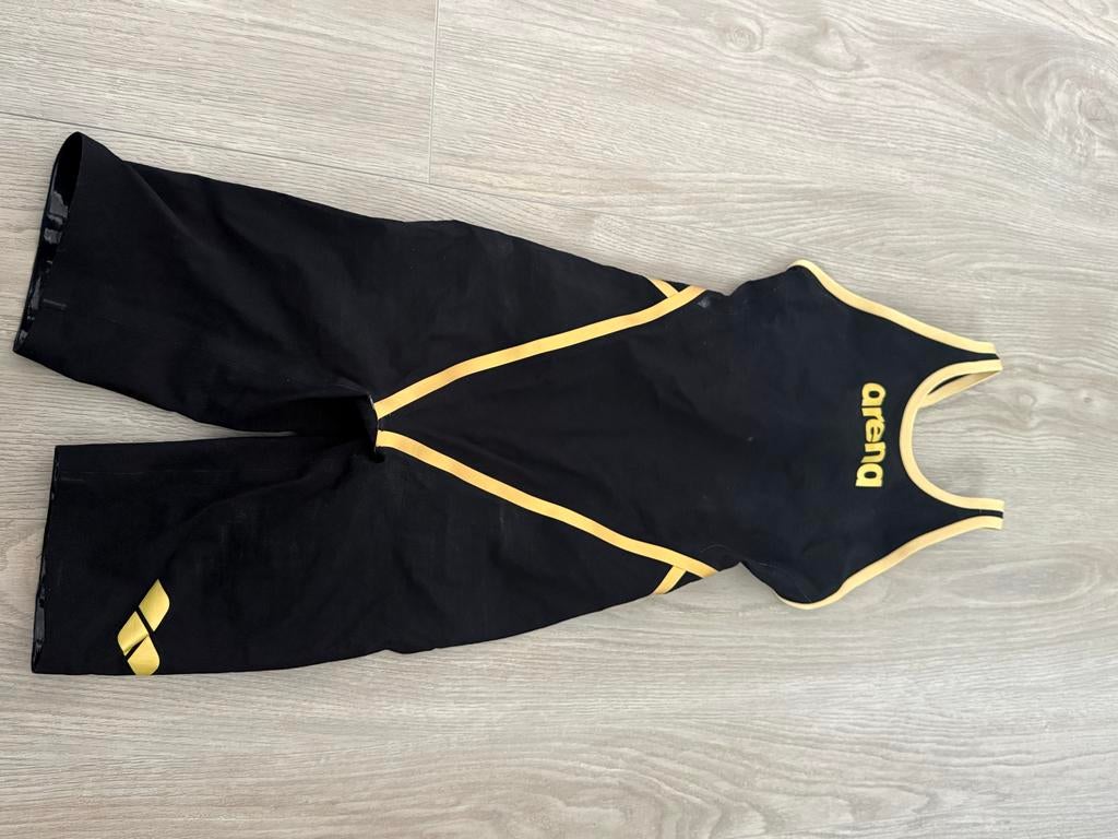 Arena Carbon Core FX Badpak Maat D30 limited edition, Kleding | Dames, Badmode en Zwemkleding, Zo goed als nieuw, Badpak, Zwart