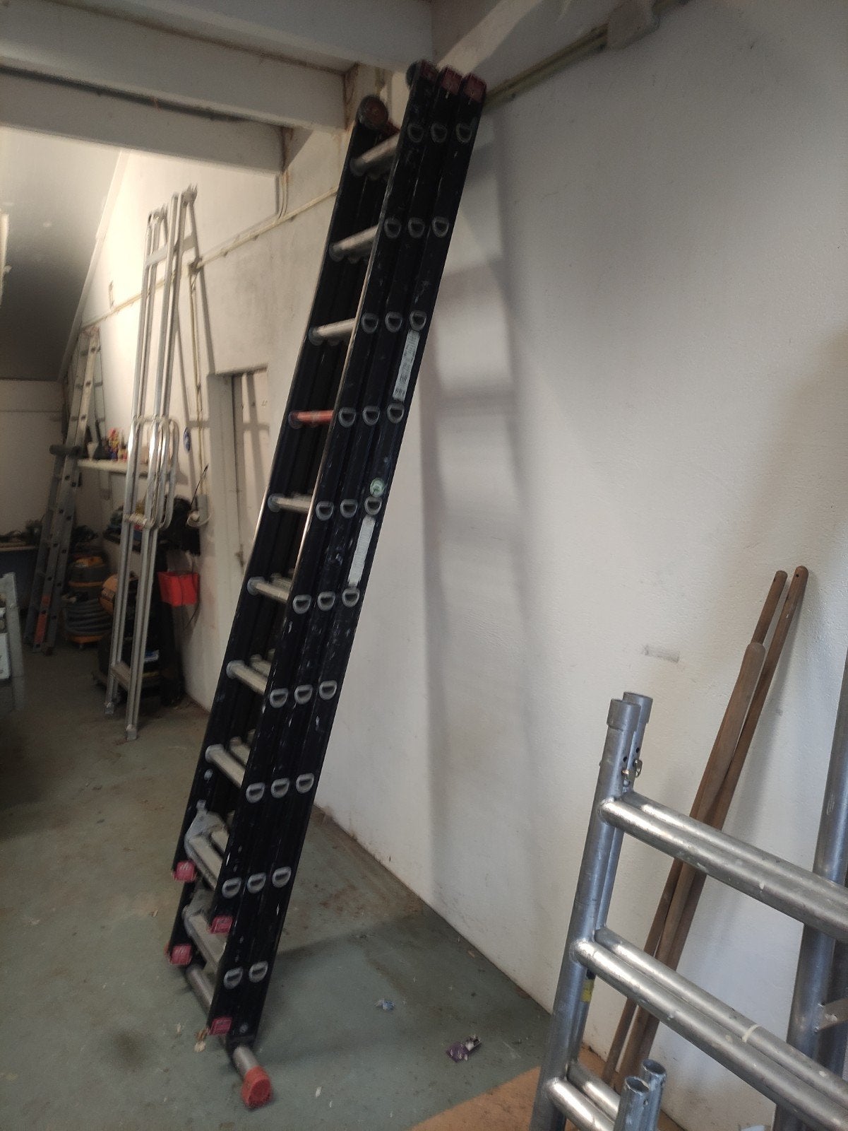 Altrex Mounter ZO 3070 Ladder - 2x10/1x9, 6.95, Doe-het-zelf en Verbouw, Ophalen, Gebruikt, Ladder, 4 meter of meer