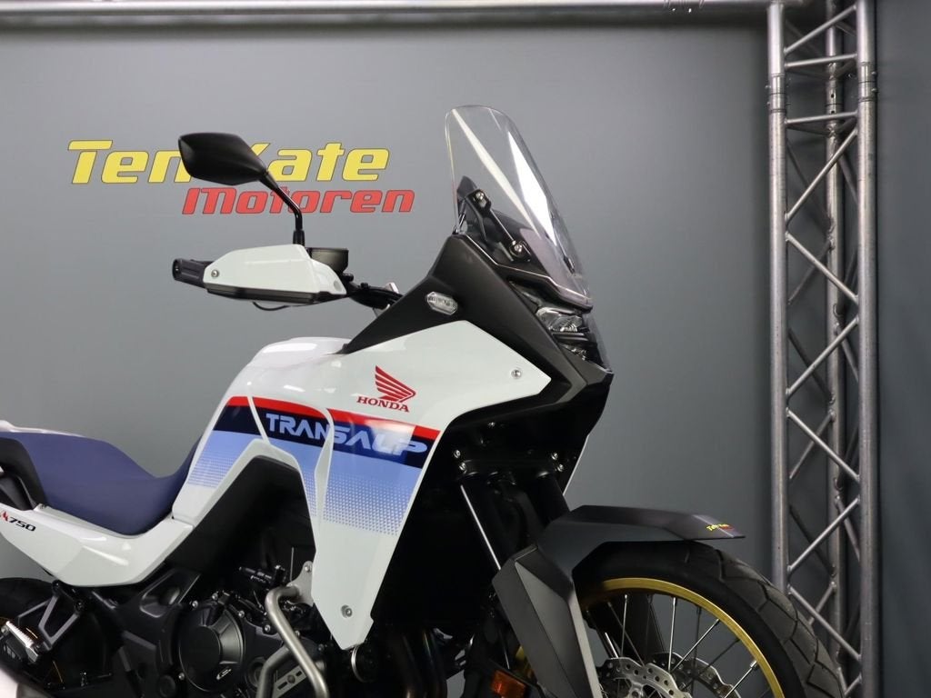 Honda XL 750 Transalp, Bedrijf, Toermotor