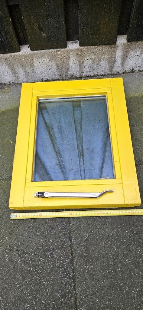 Hardhouten raam met thermopane 2 stuks, Doe-het-zelf en Verbouw, Glas en Ramen, Ophalen, Zo goed als nieuw, Minder dan 80 cm, Gevelraam of Ruit
