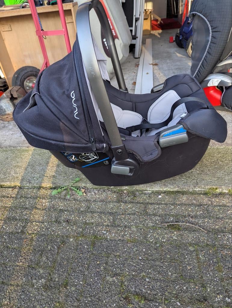 Maxicosie van Nuna, zwart, 0 t/m 13 kg, Ophalen, Overige merken, Gebruikt