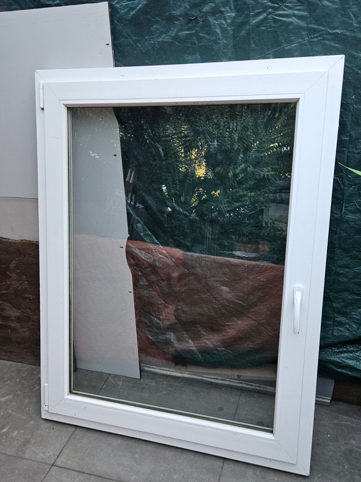 Kunststof kozijn met draai kiepraam 105 x 135cm, Kunststof, Gebruikt, Raamkozijn, Inclusief glas