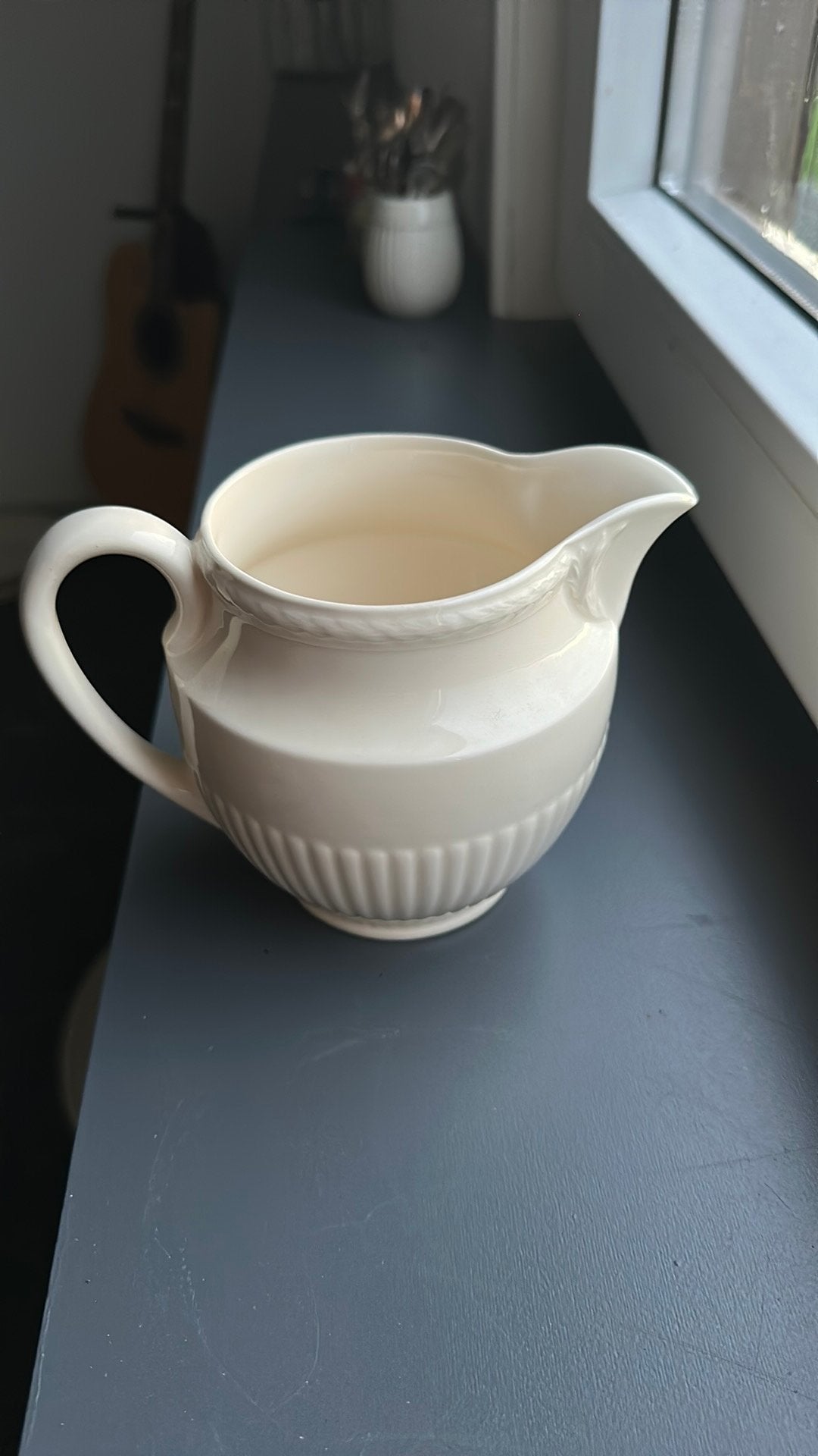 Wedgwood Edme water / sap / melk kan 1L helemaal gaaf, Ophalen of Verzenden, Zo goed als nieuw, Aardewerk, Overige typen