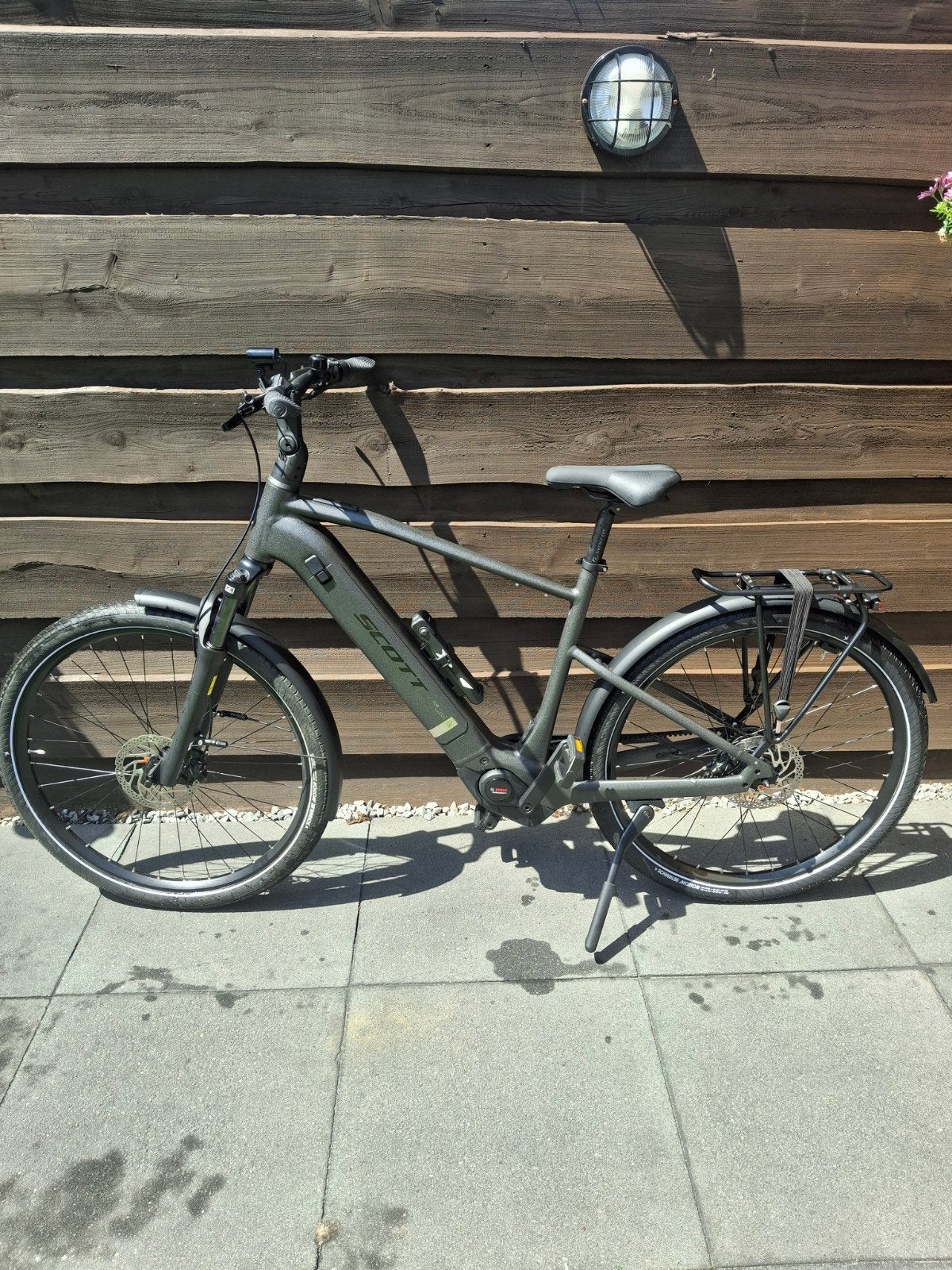 Elektrische scott sub tour 30 wave 2026 e-bike, Fietsen en Brommers, Elektrische fietsen, Zo goed als nieuw, 59 cm of meer, 50 km per accu of meer