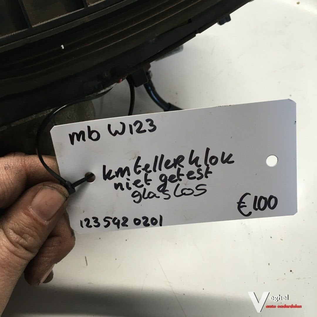 Mercedes W123 Km Tellerklok 123 542 0201  (glas los ), Auto-onderdelen, Dashboard en Schakelaars, Gebruikt, -, -, Ophalen of Verzenden
