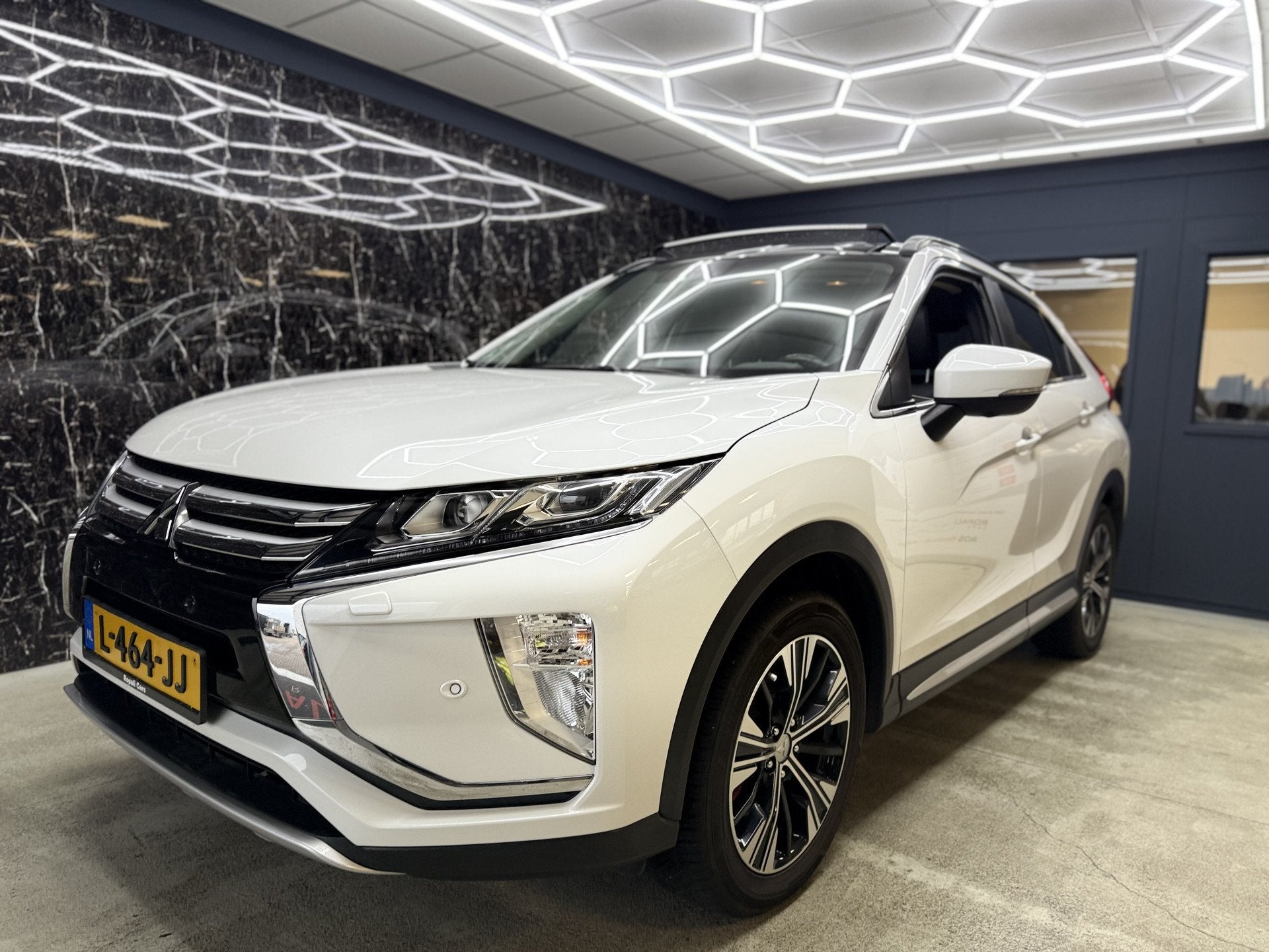 Mitsubishi Eclipse Cross 1.5 DI-T 4WD First Edition instyle, Auto's, Mitsubishi, Automaat, 4 cilinders, Wit, Bedrijf
