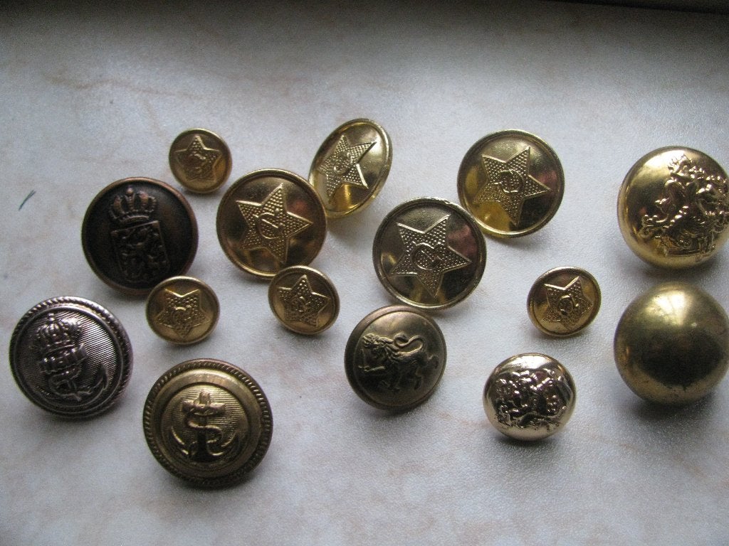 15 Knopen - Koper & Metaal - Anker - Hamer & Sikkel - Leeuw, Verzenden, Gebruikt, Knoop of Knopen