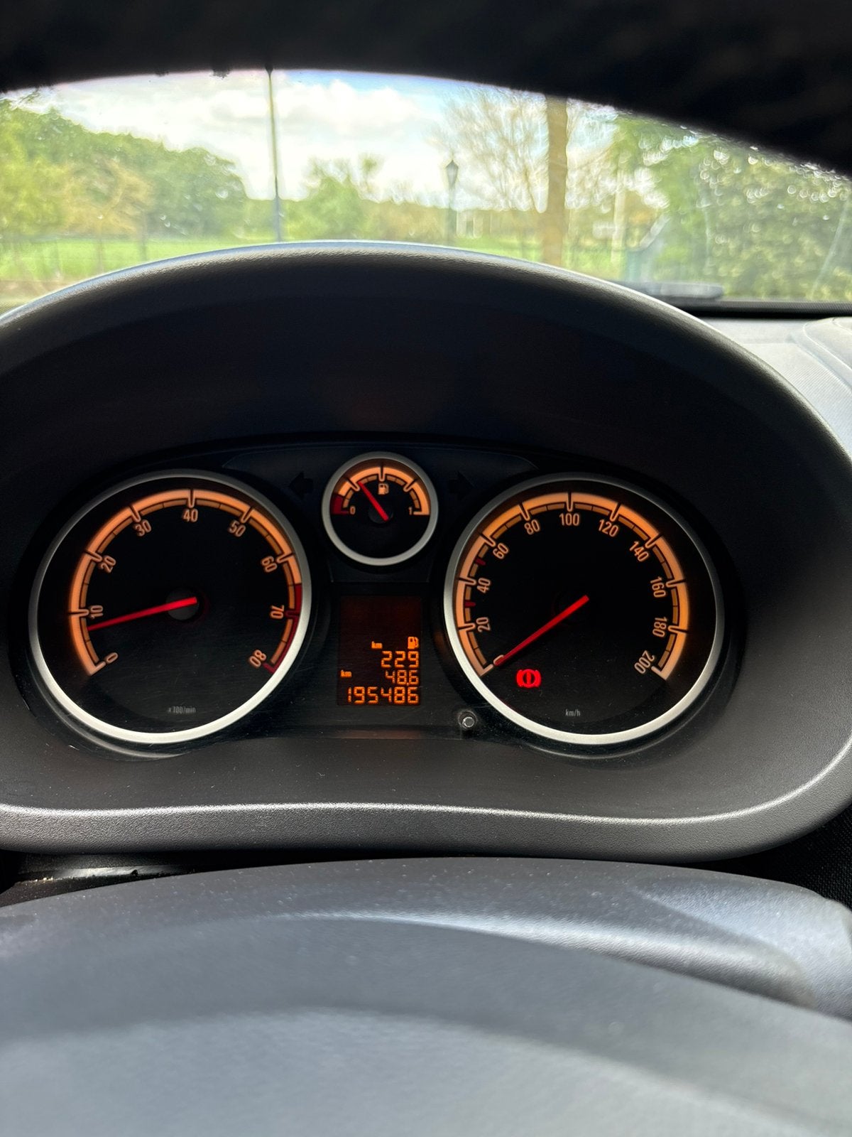 Foto 12 van Opel Corsa 1.2 Ecoflex 51KW 3D 2010 Grijs