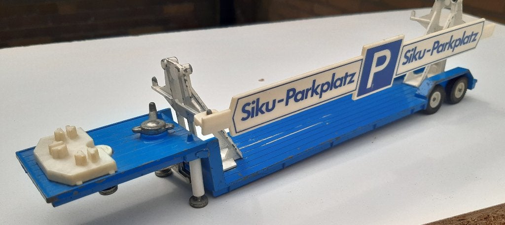 SIKU OPLEGGER PARKPLATZ V 307, Ophalen of Verzenden, Gebruikt, Bus of Vrachtwagen