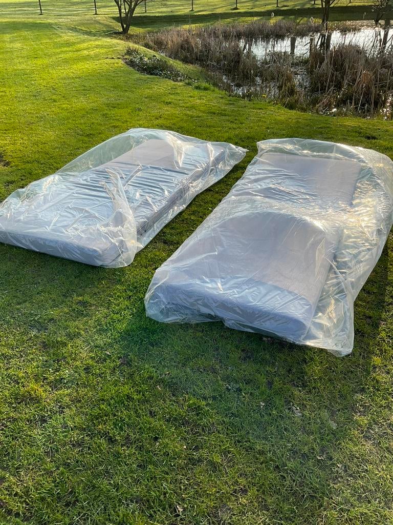 Twee ligbedkussens, palletbank kussens 207 lang, 79cm breed, Tuin en Terras, Ophalen, Zo goed als nieuw