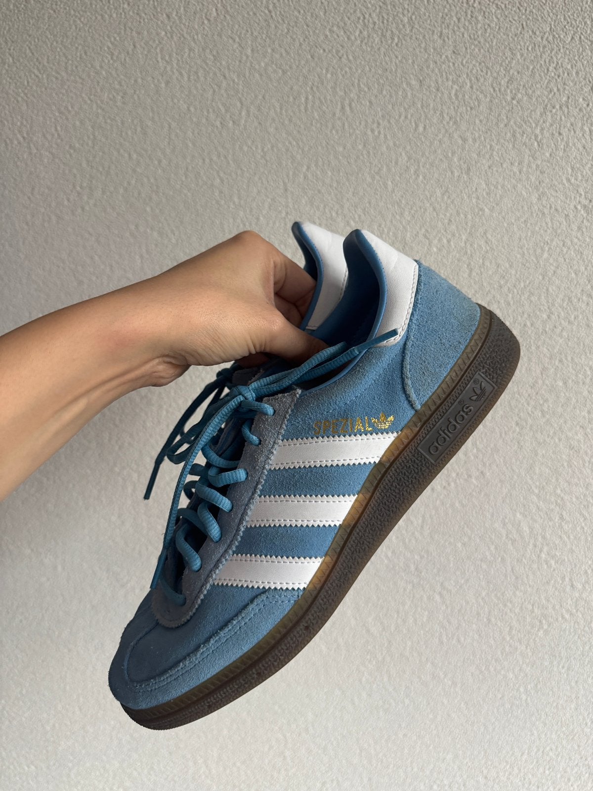 Adidas Gazelle lichtblauwe sneakers, Blauw, Ophalen of Verzenden, Sneakers of Gympen, Adidas
