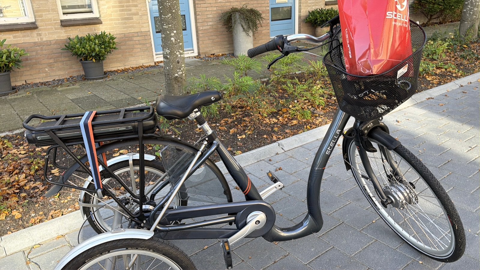 Tekoop Mooei elektrische fiets stella dre wielln nieuw, Ophalen, Zo goed als nieuw